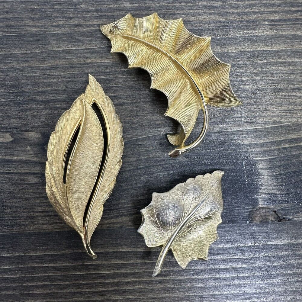 3 Vintage Gold Tone Textured Leaf Brooch Pins Feather Costume Estate Jewelry